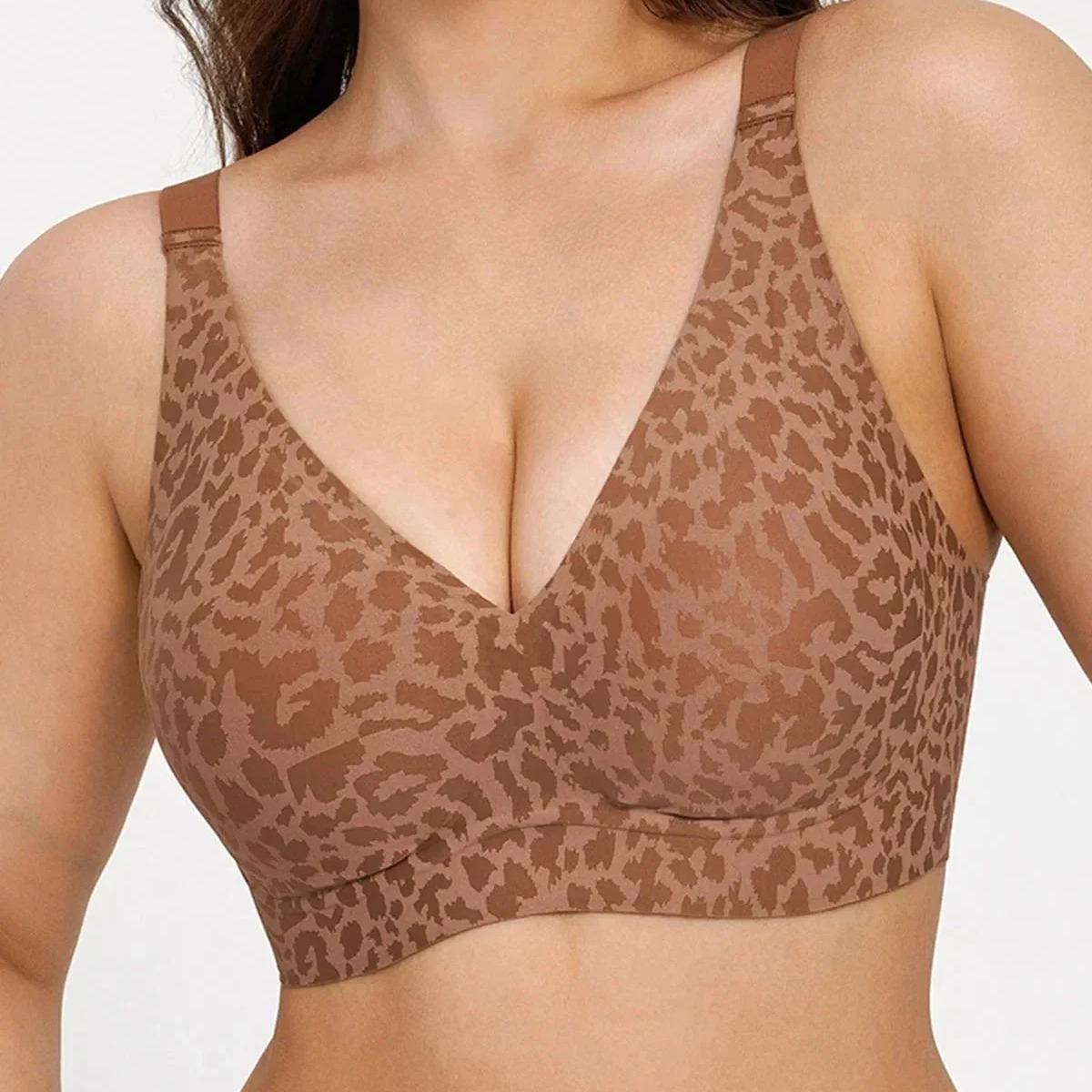 Seamless Wireless Jelly Bra - Adjustable Strapless Sexy V-Neck One-Piece Molded Cups for Comfort & Support # FallFreshness # TikTokShopLaborDaySale